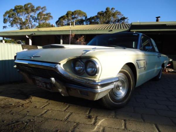 1965 Ford Thunderbird 390 CI