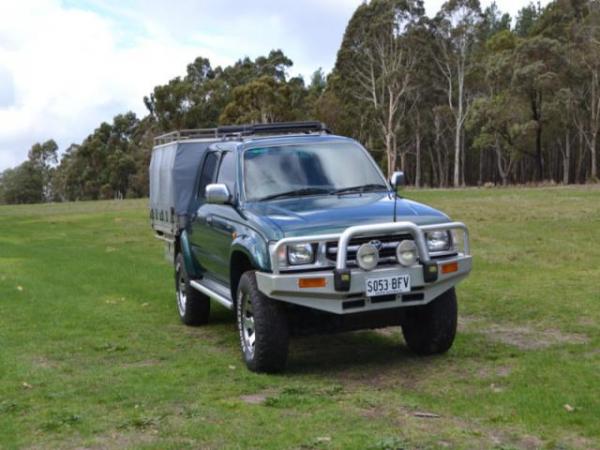 2000 Toyota Hilux 3LT TURBO