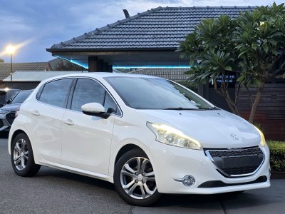 2013 Peugeot 208 Allure