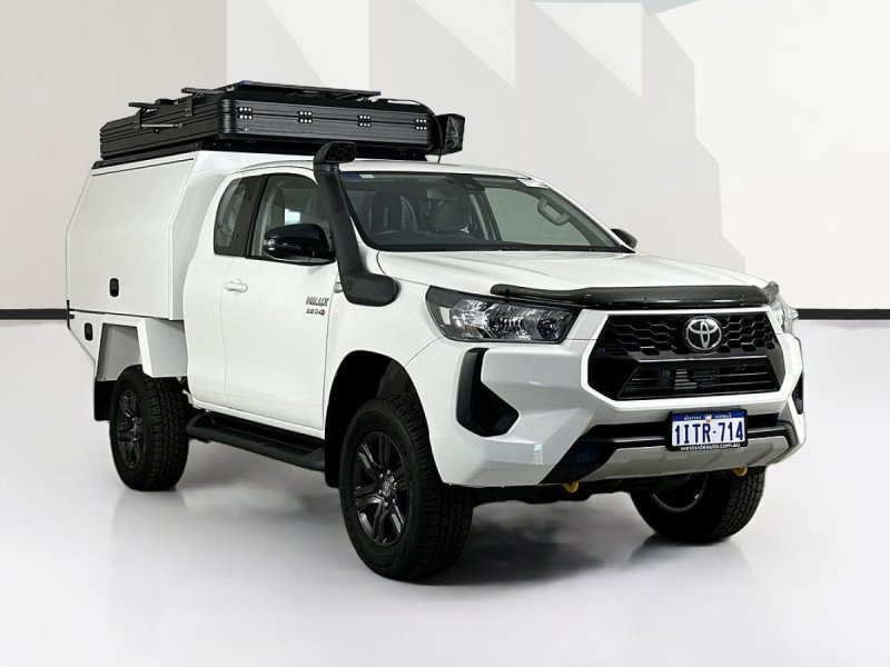 2025 Toyota HILUX GUN126R RC SR (4x4) 6 SP AUTOMATIC