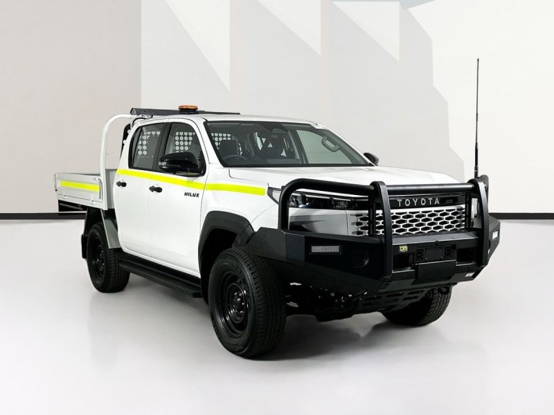 2025 Toyota HILUX GUN227R SR 48V (4x4) 6 SP AUTOMATIC